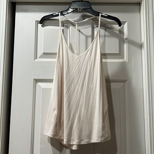 NWOT Lululemon Yoga Flow tank
